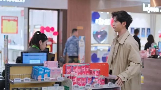 破 2000 亿：年轻人不谈恋爱了？不朽情缘平台避孕套卖不动了情趣用品却(图5)